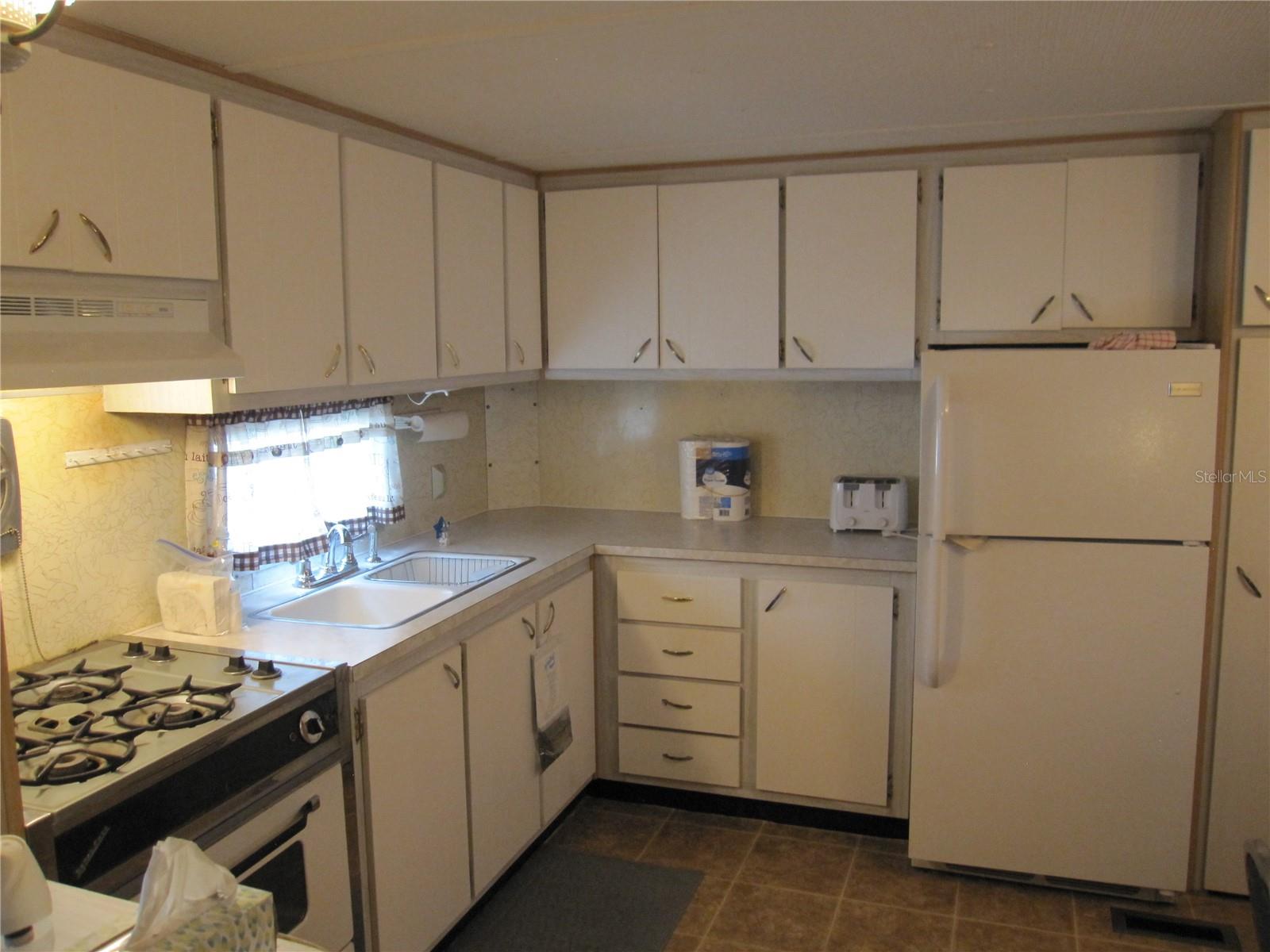 ZEPHYRHILLS COLONY CO - Residential