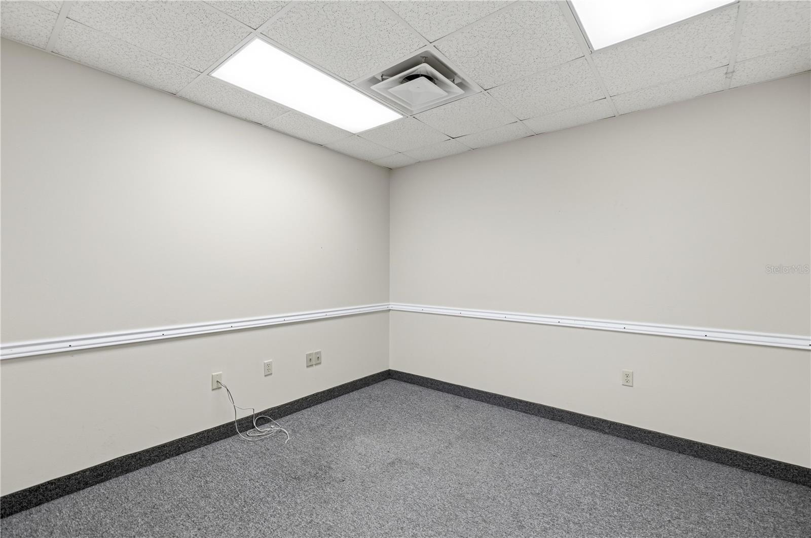 OCALA AIRPORT COMMERCE CENTER - Commercial Sale