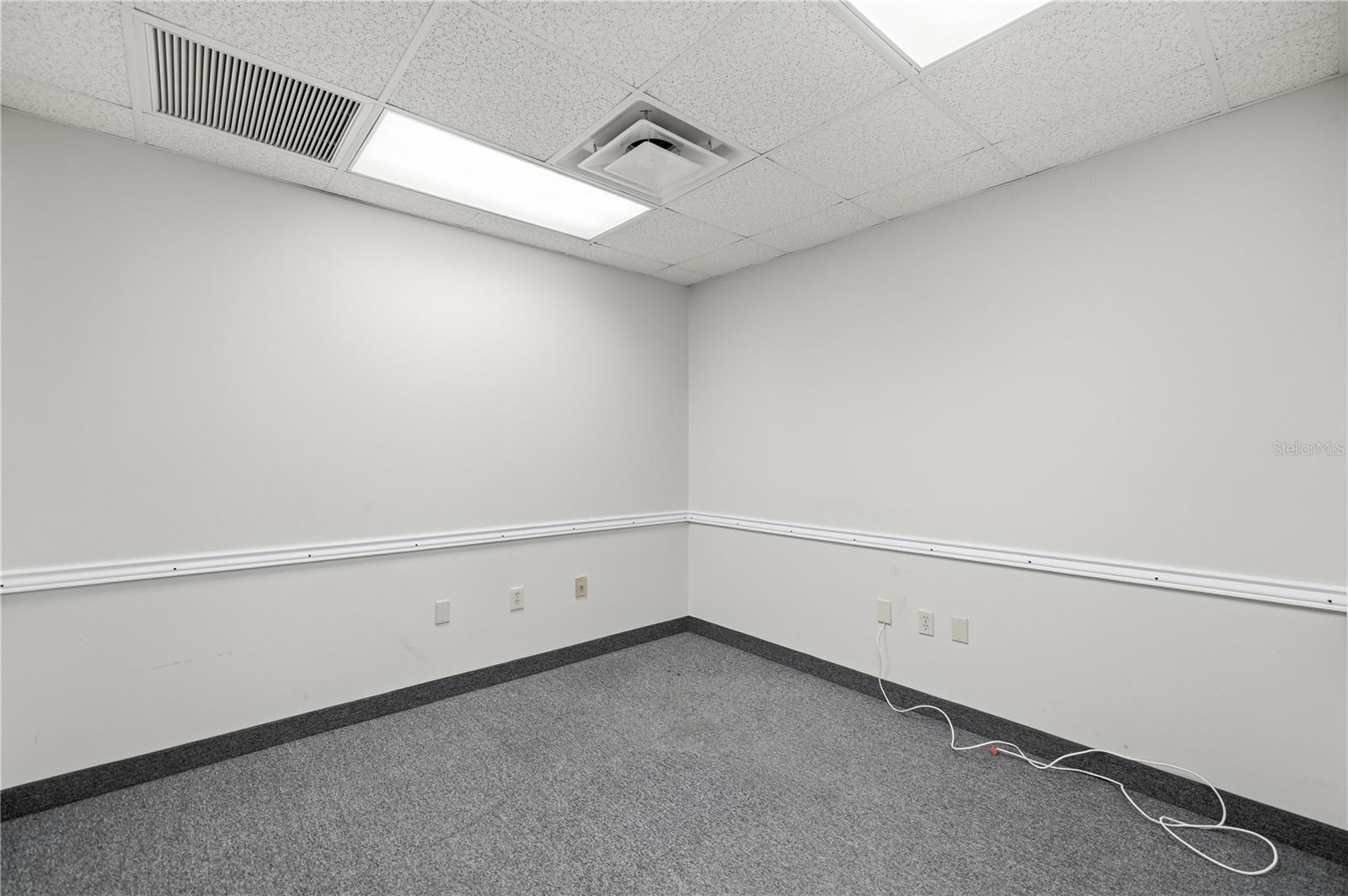 OCALA AIRPORT COMMERCE CENTER - Commercial Sale