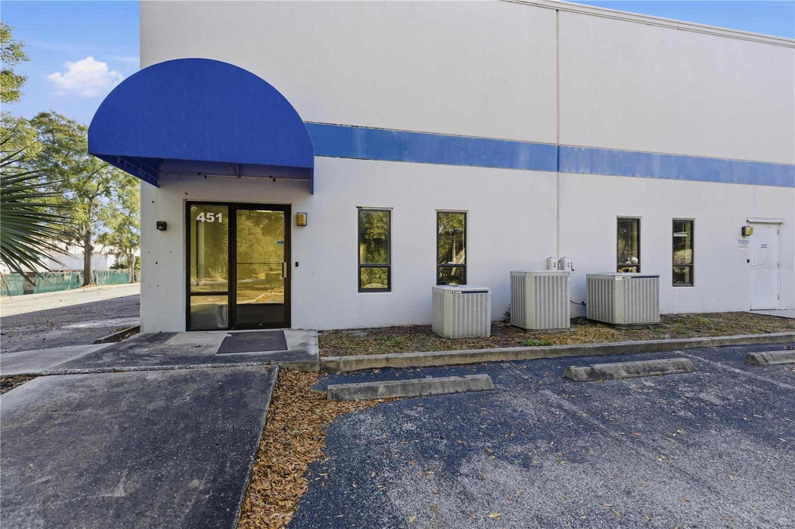 OCALA AIRPORT COMMERCE CENTER - Commercial Sale