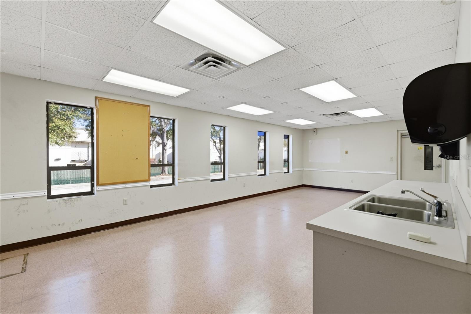 OCALA AIRPORT COMMERCE CENTER - Commercial Sale