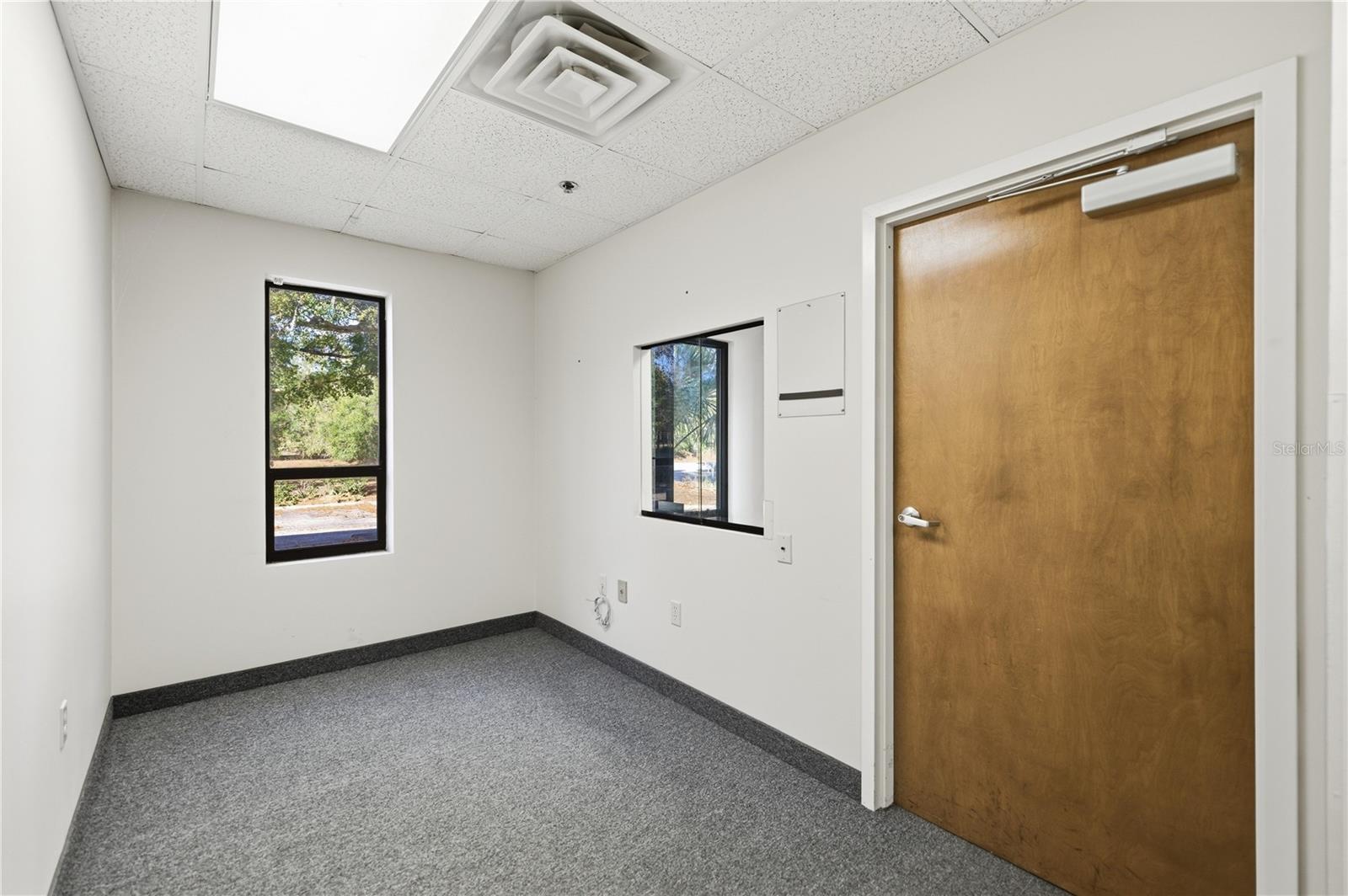 OCALA AIRPORT COMMERCE CENTER - Commercial Sale