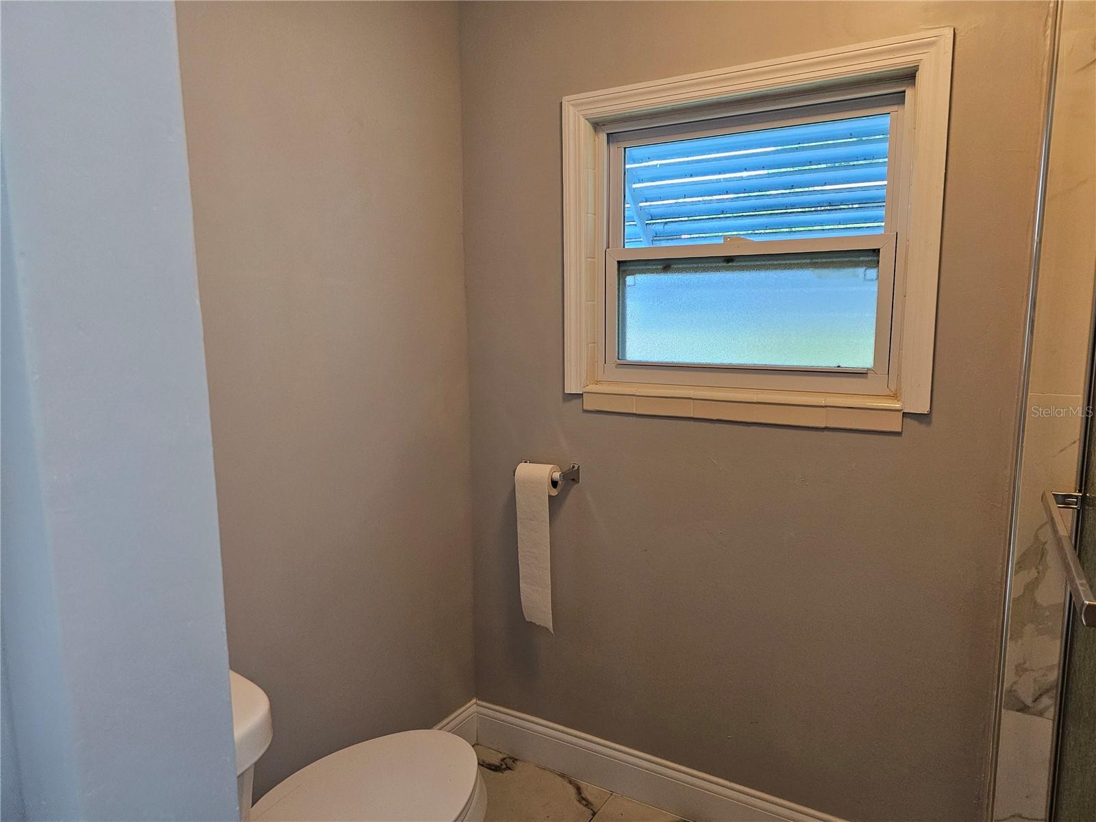 LADY LAKE OAK GROVE MOBILE HOME UNIT 01 - Residential Lease