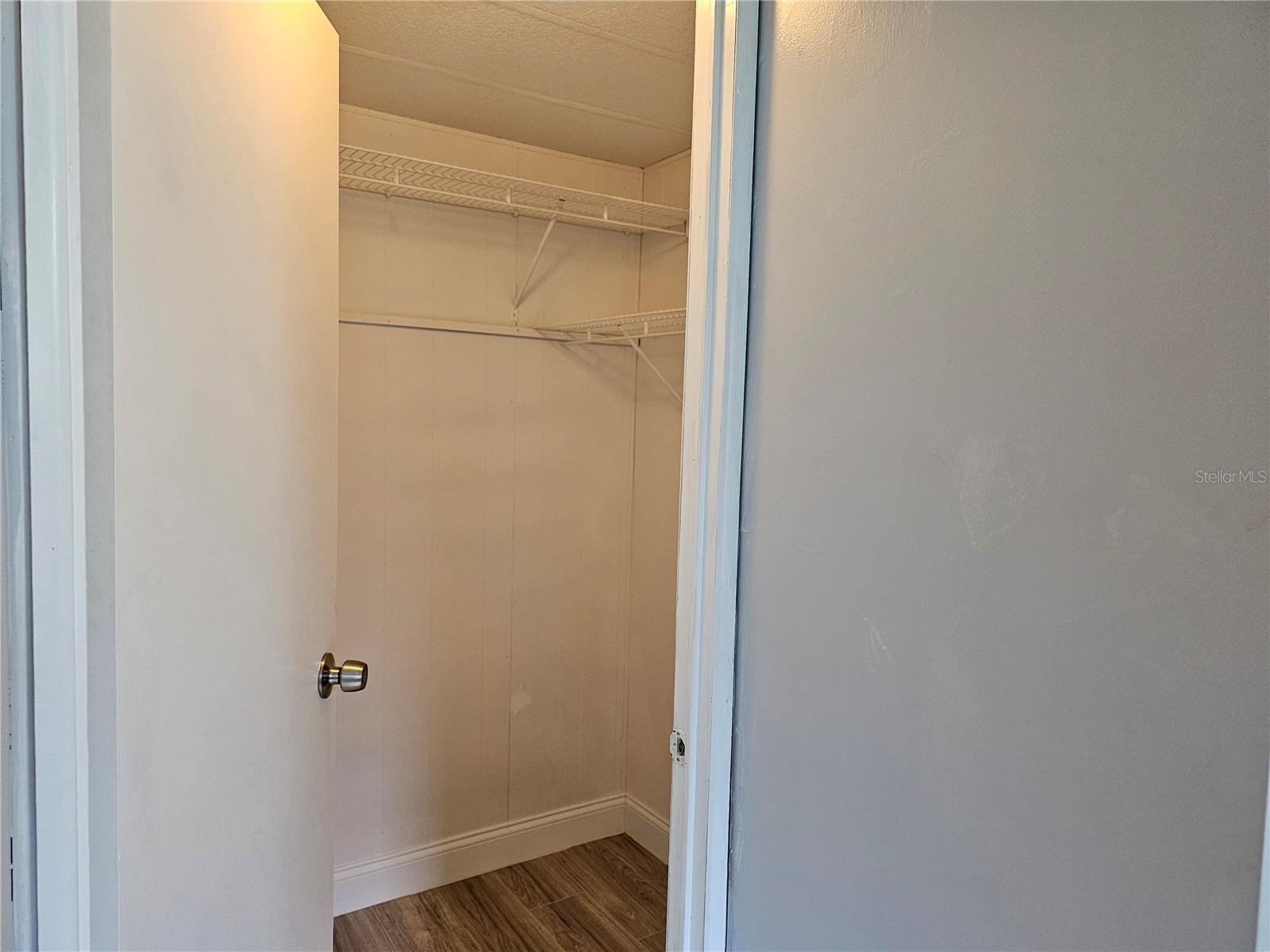 LADY LAKE OAK GROVE MOBILE HOME UNIT 01 - Residential Lease