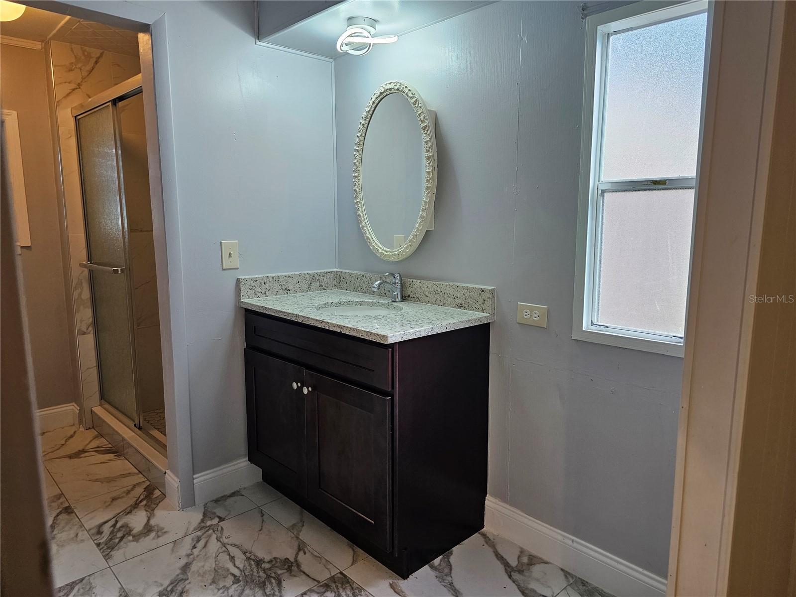 LADY LAKE OAK GROVE MOBILE HOME UNIT 01 - Residential Lease