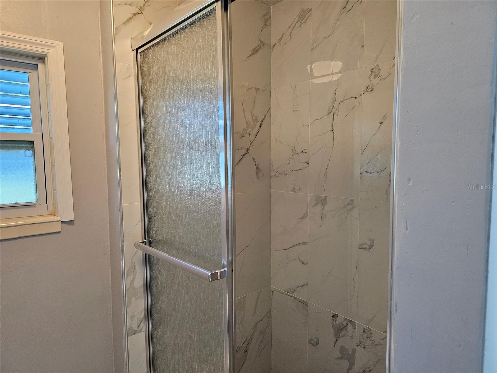 LADY LAKE OAK GROVE MOBILE HOME UNIT 01 - Residential Lease