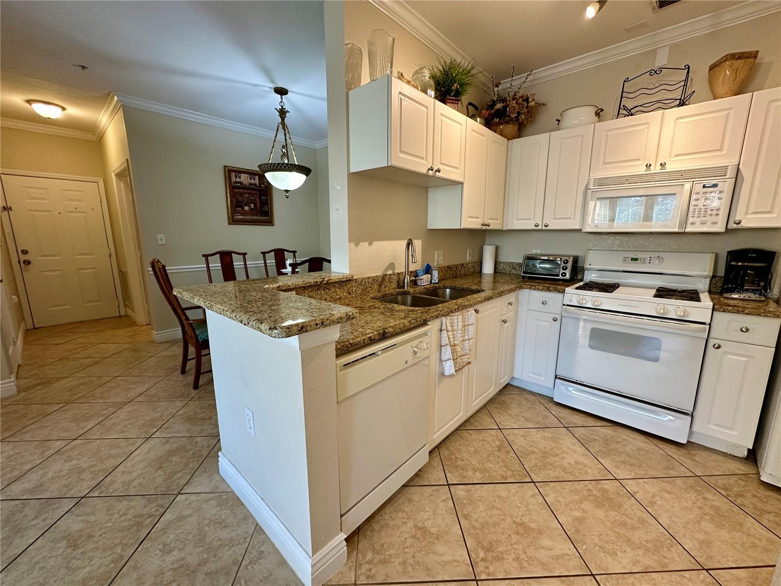 GRAND VENEZIA AT BAYWATCH CONDO - Residential Lease