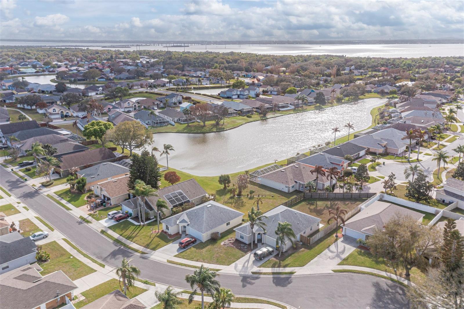 SUNSET LAKES - Residential