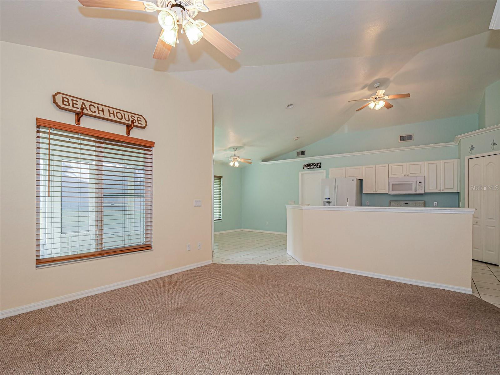 SUNSET LAKES - Residential