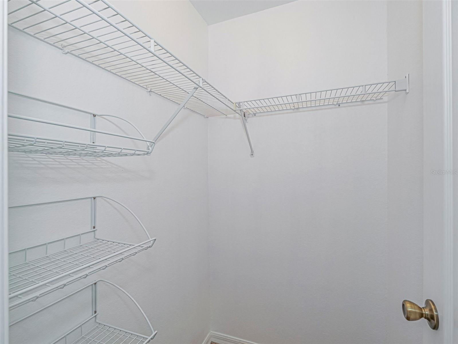 SUNSET LAKES - Residential