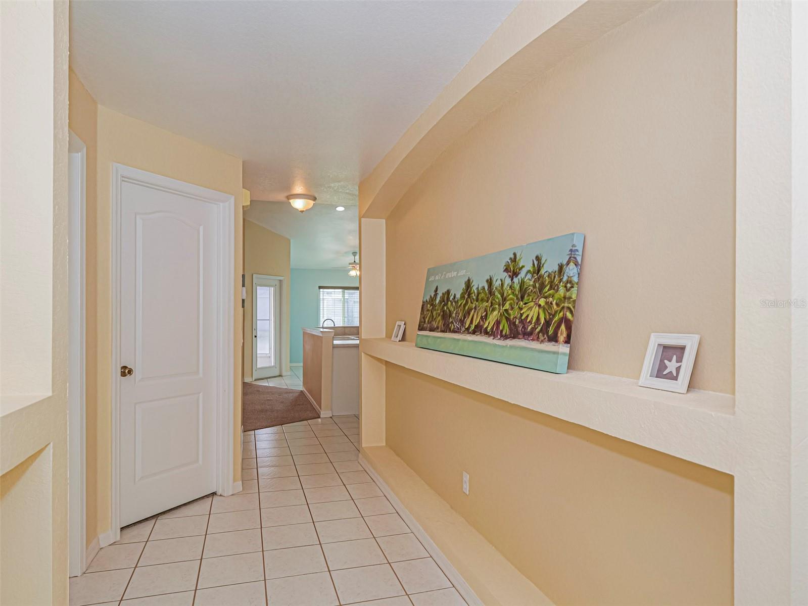 SUNSET LAKES - Residential