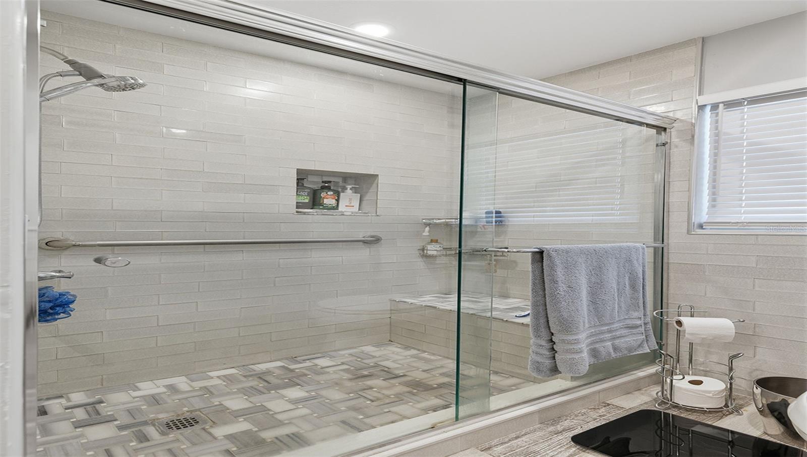 MAXIMO MOORINGS - Residential