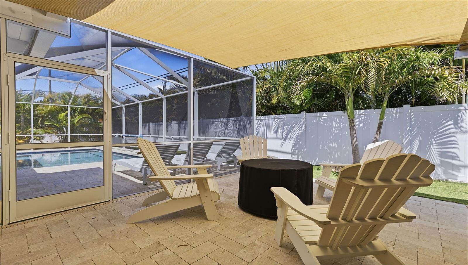 MAXIMO MOORINGS - Residential