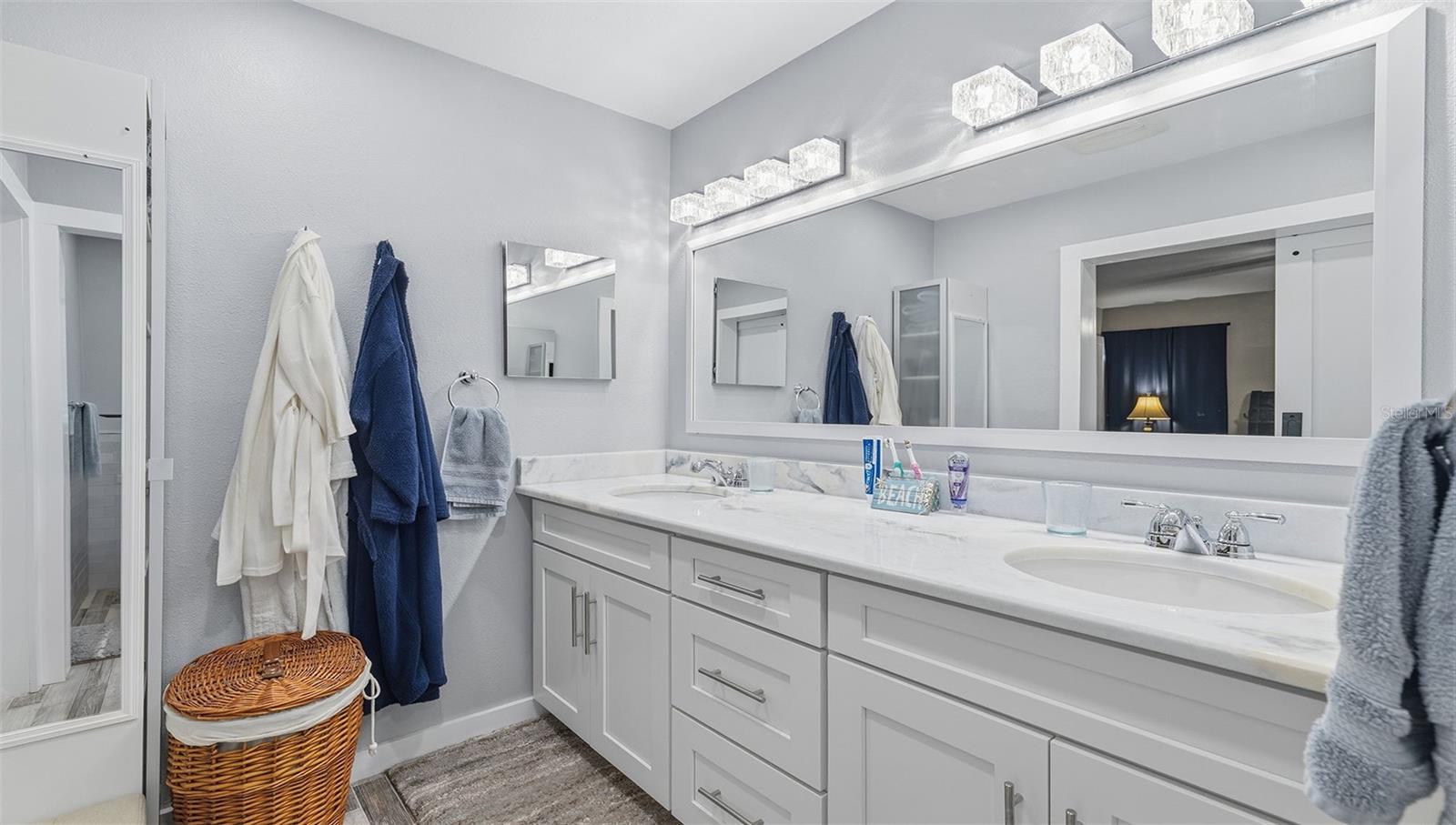 MAXIMO MOORINGS - Residential