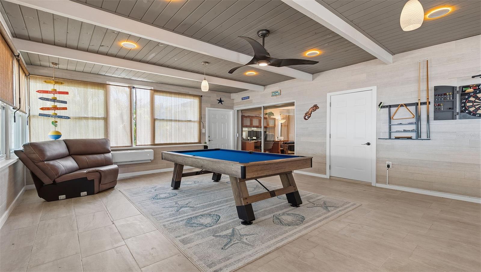 MAXIMO MOORINGS - Residential