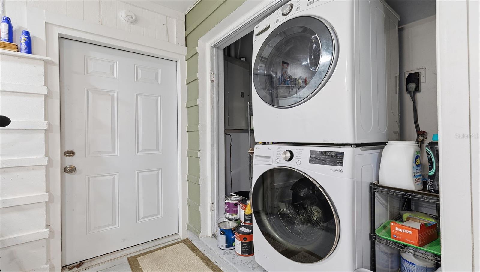 MAXIMO MOORINGS - Residential