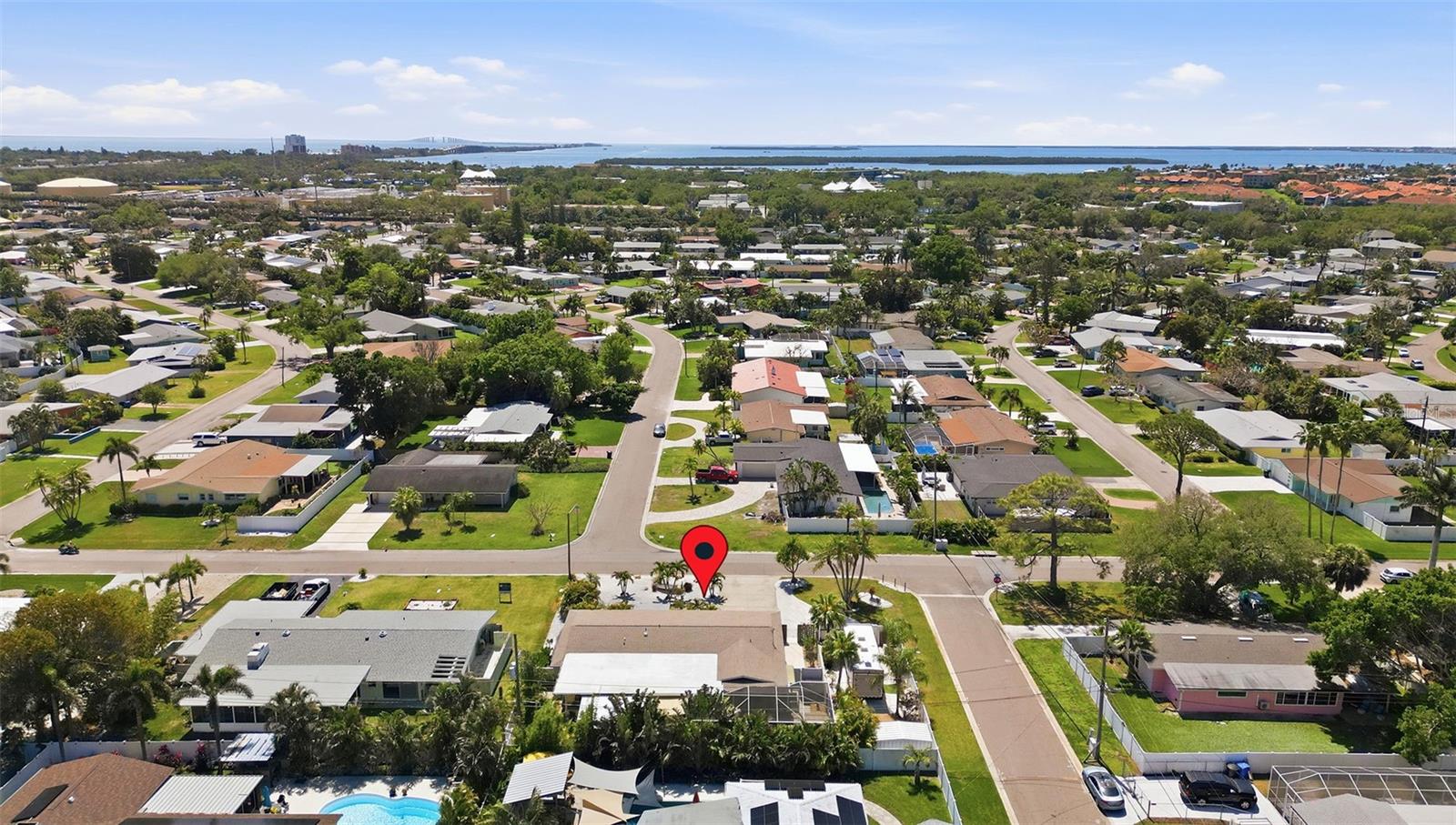 MAXIMO MOORINGS - Residential