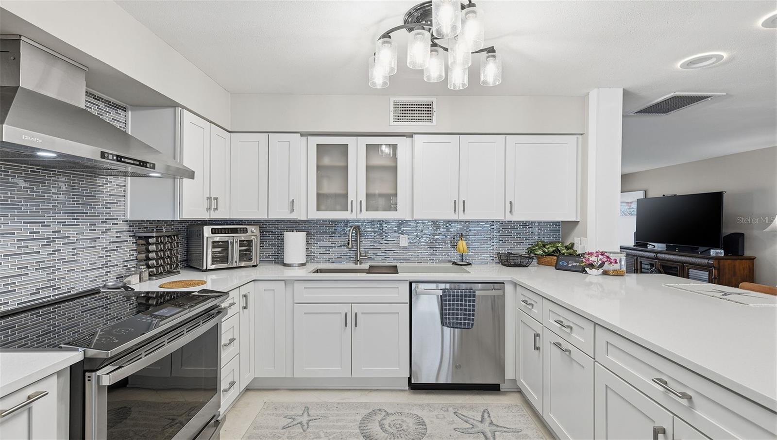 MAXIMO MOORINGS - Residential