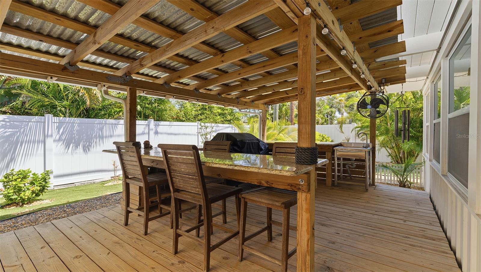 MAXIMO MOORINGS - Residential