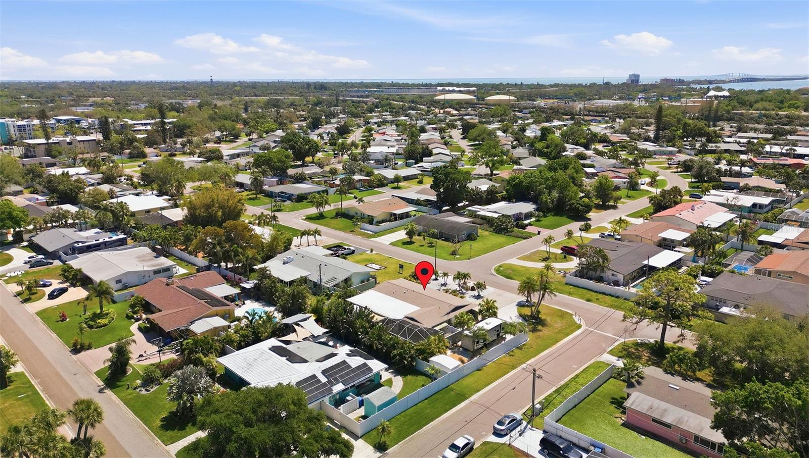 MAXIMO MOORINGS - Residential