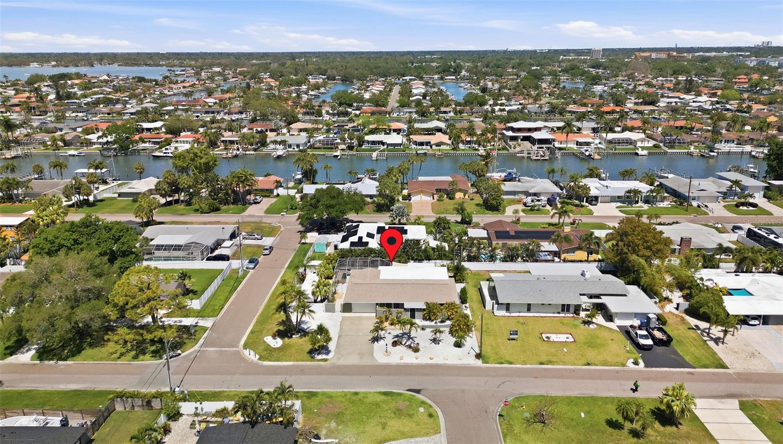 MAXIMO MOORINGS - Residential