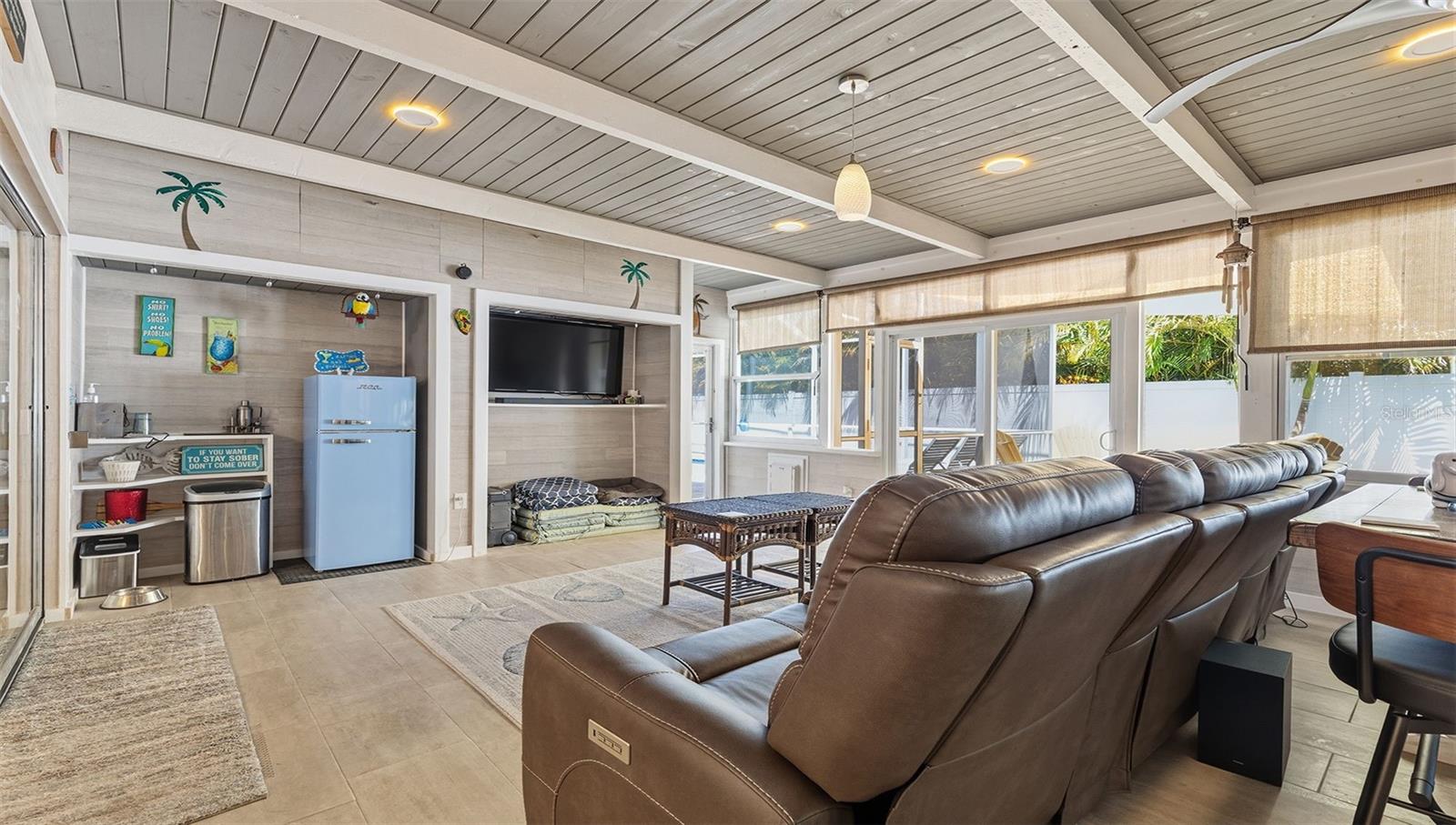 MAXIMO MOORINGS - Residential