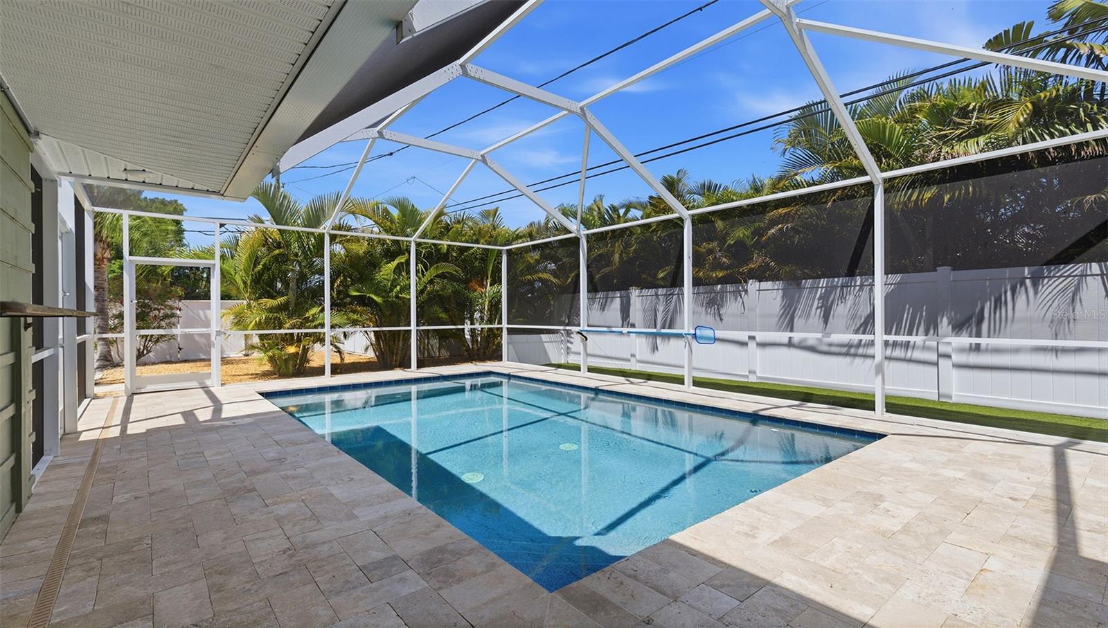 MAXIMO MOORINGS - Residential