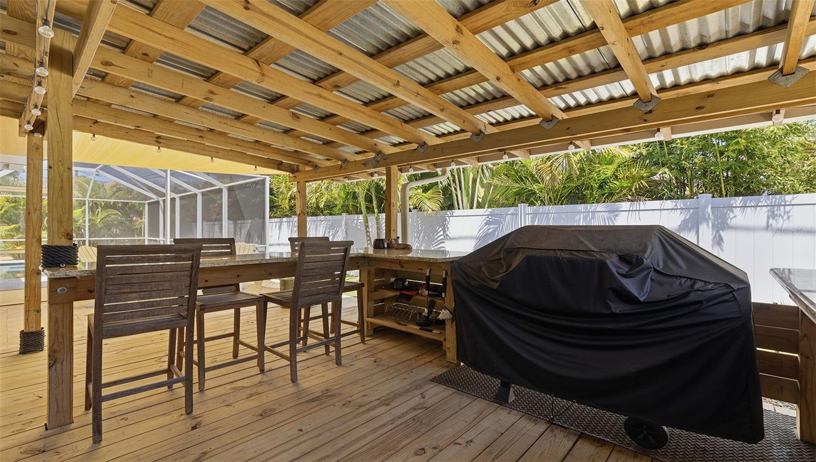 MAXIMO MOORINGS - Residential