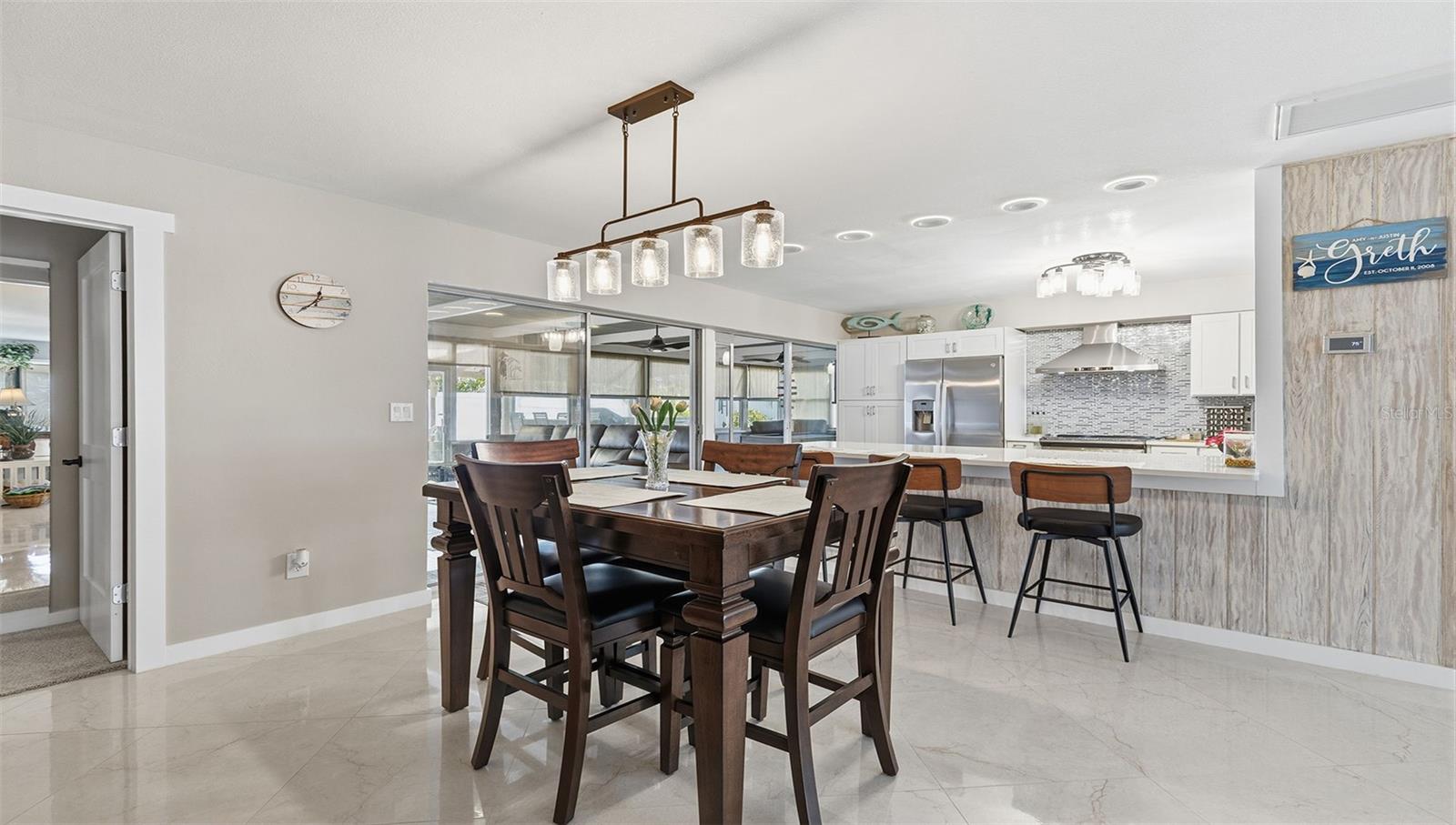 MAXIMO MOORINGS - Residential