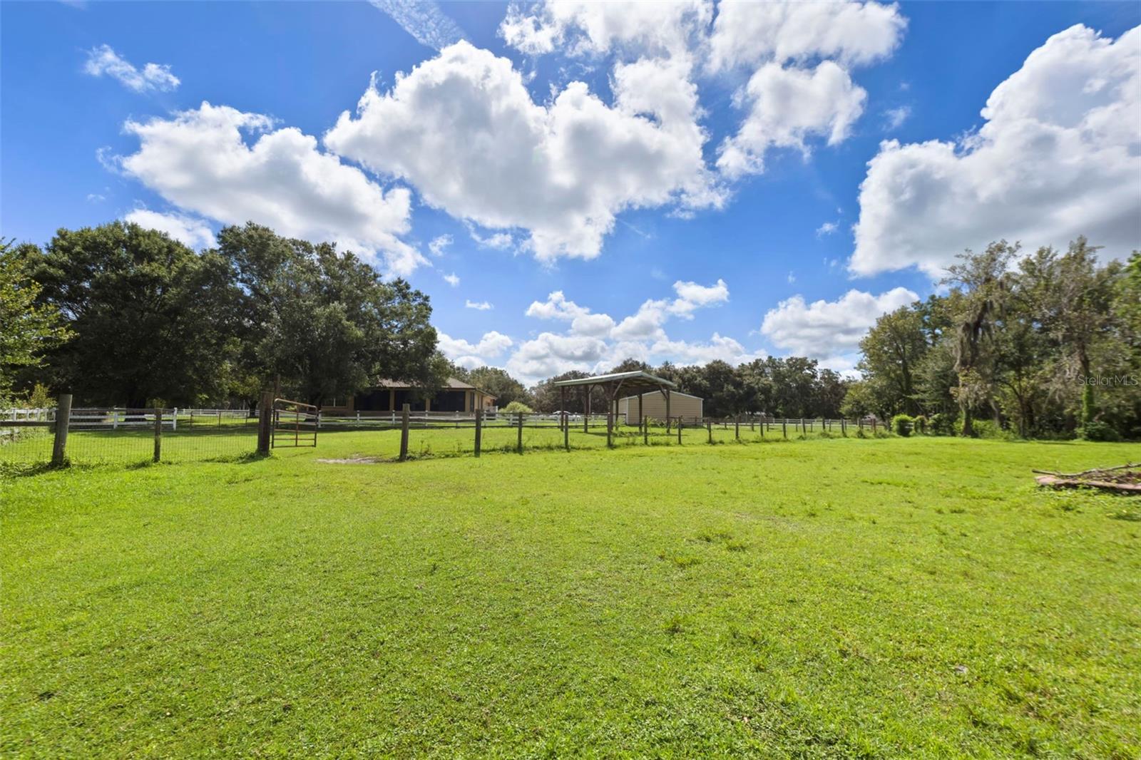 ACREAGE & UNREC - Residential
