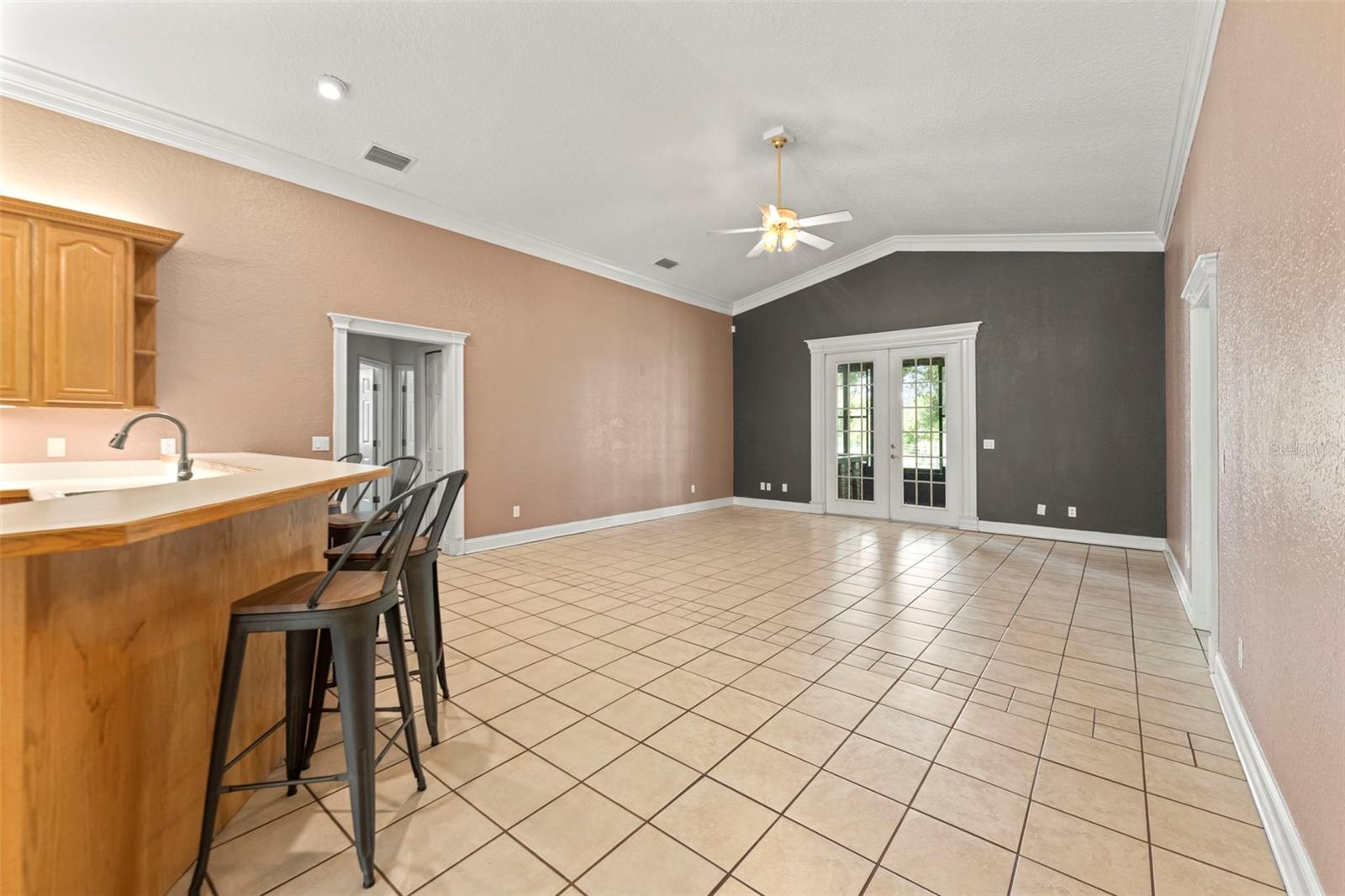 ACREAGE & UNREC - Residential