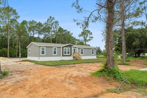 A home in WINTER HAVEN