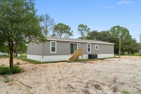 A home in WINTER HAVEN