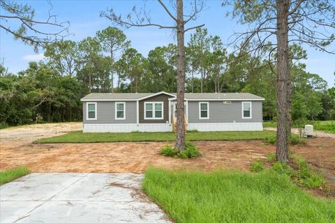 A home in WINTER HAVEN