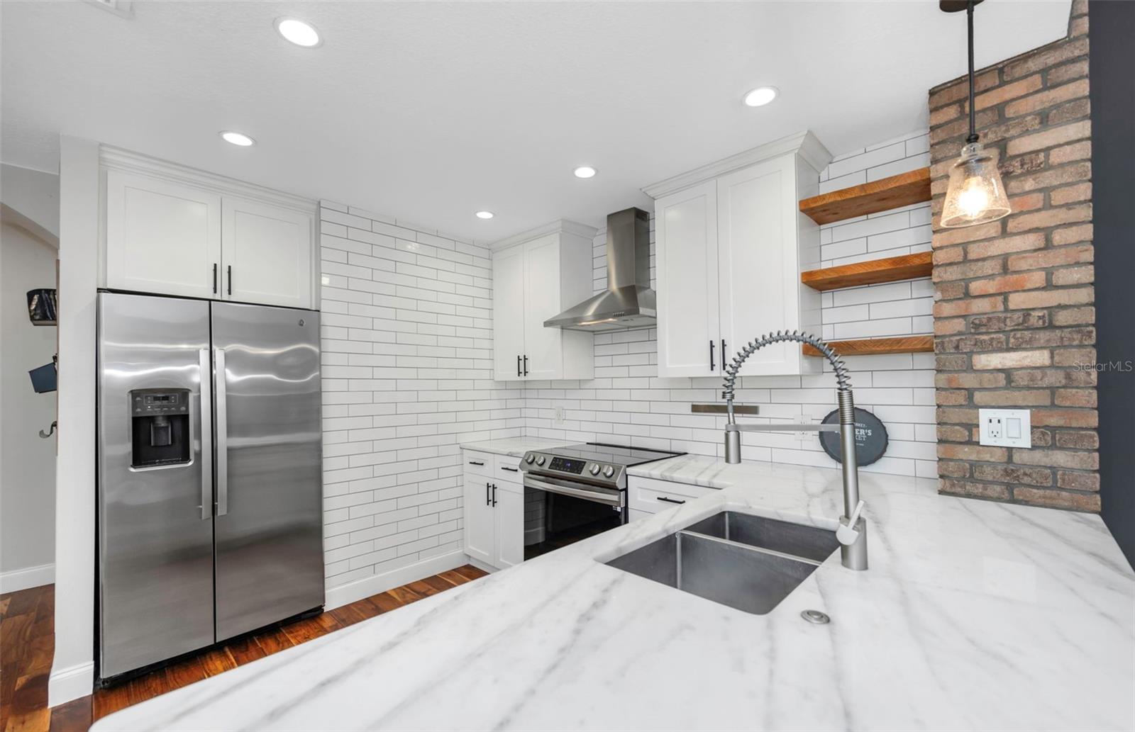 1704 SPLIT FORK DRIVE