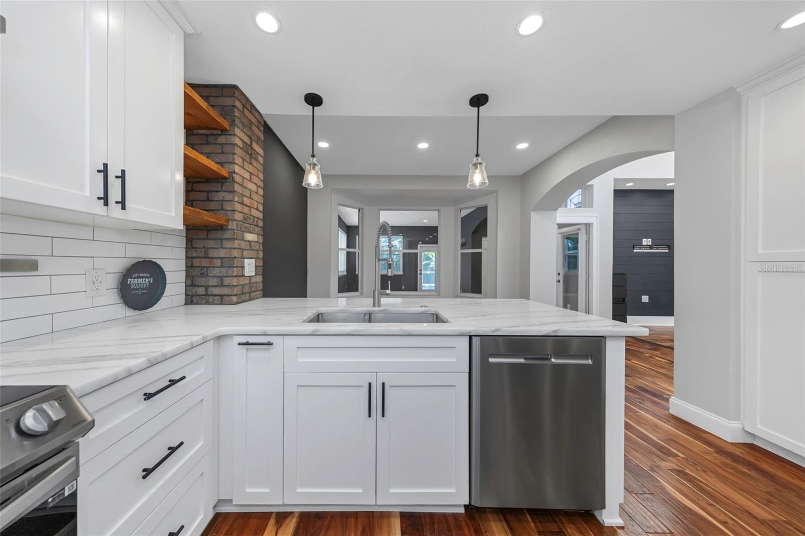 1704 SPLIT FORK DRIVE
