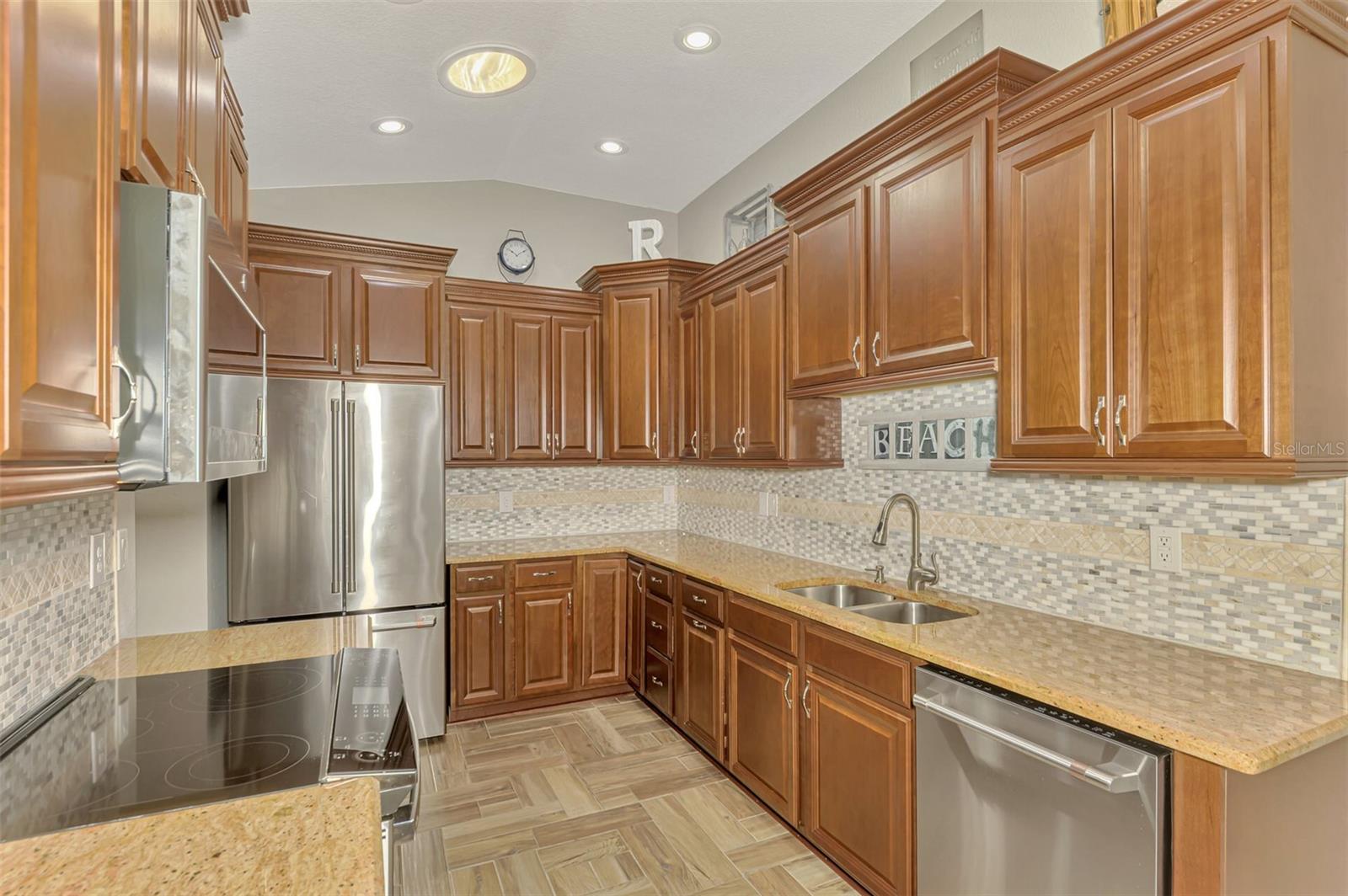 FOUNTAIN VIEW - Residential