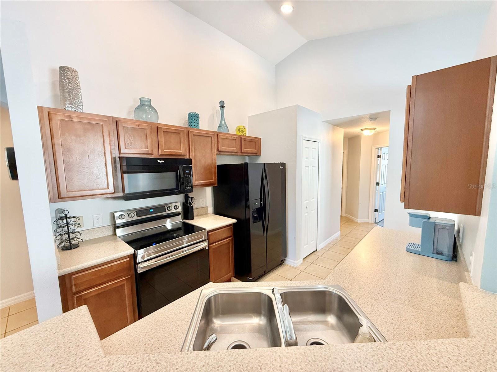 VICTORIA WOODS AT PROVIDENCE - Residential