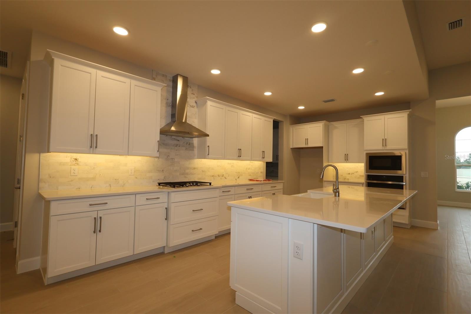 WILLOW RUN - Residential