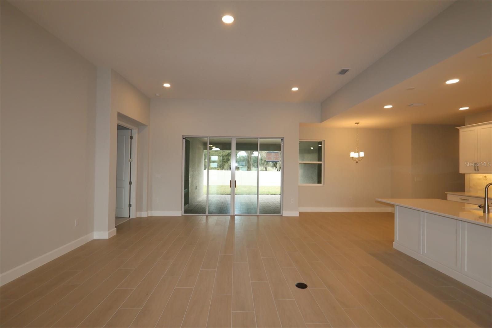 WILLOW RUN - Residential