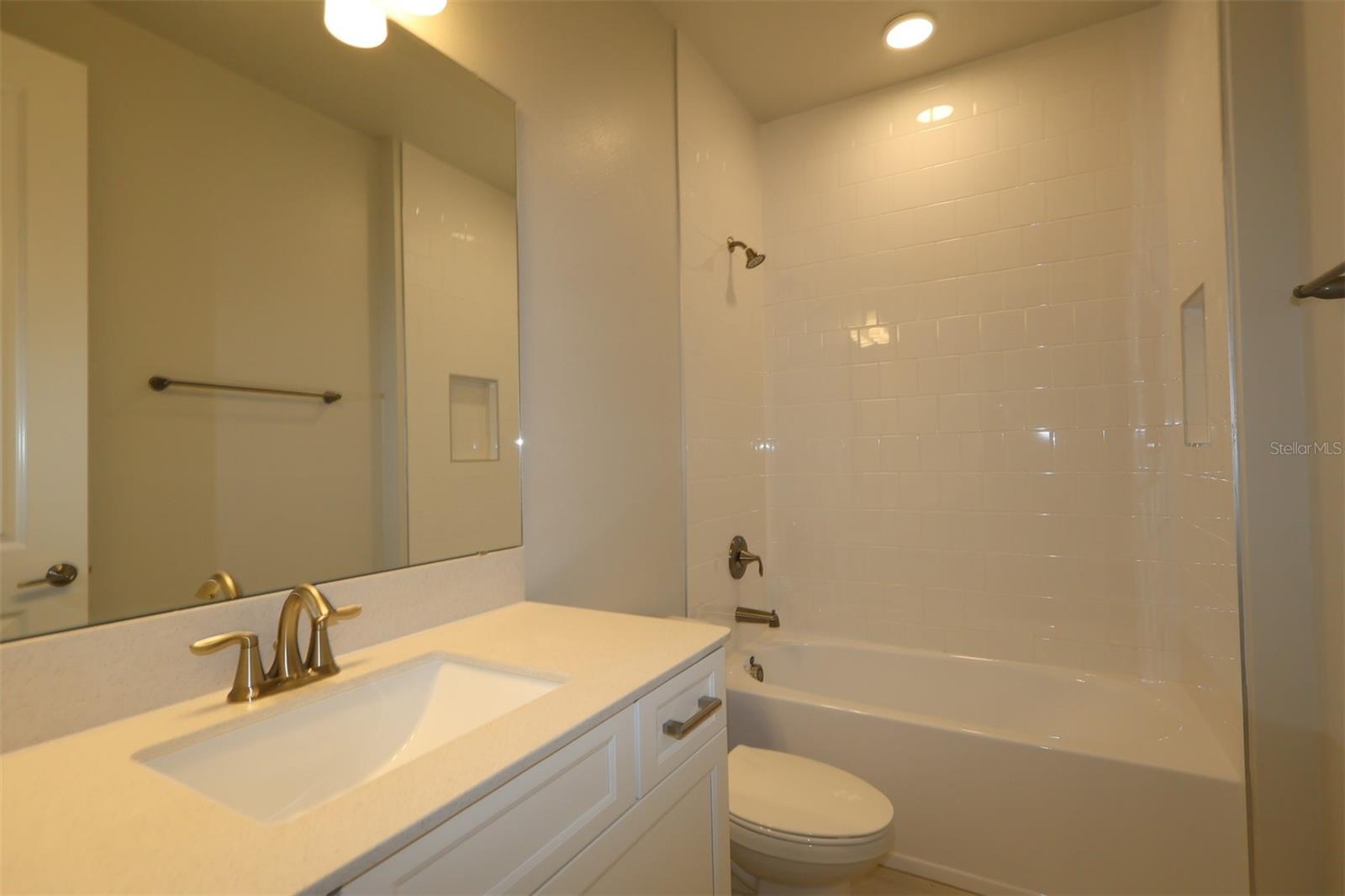 WILLOW RUN - Residential