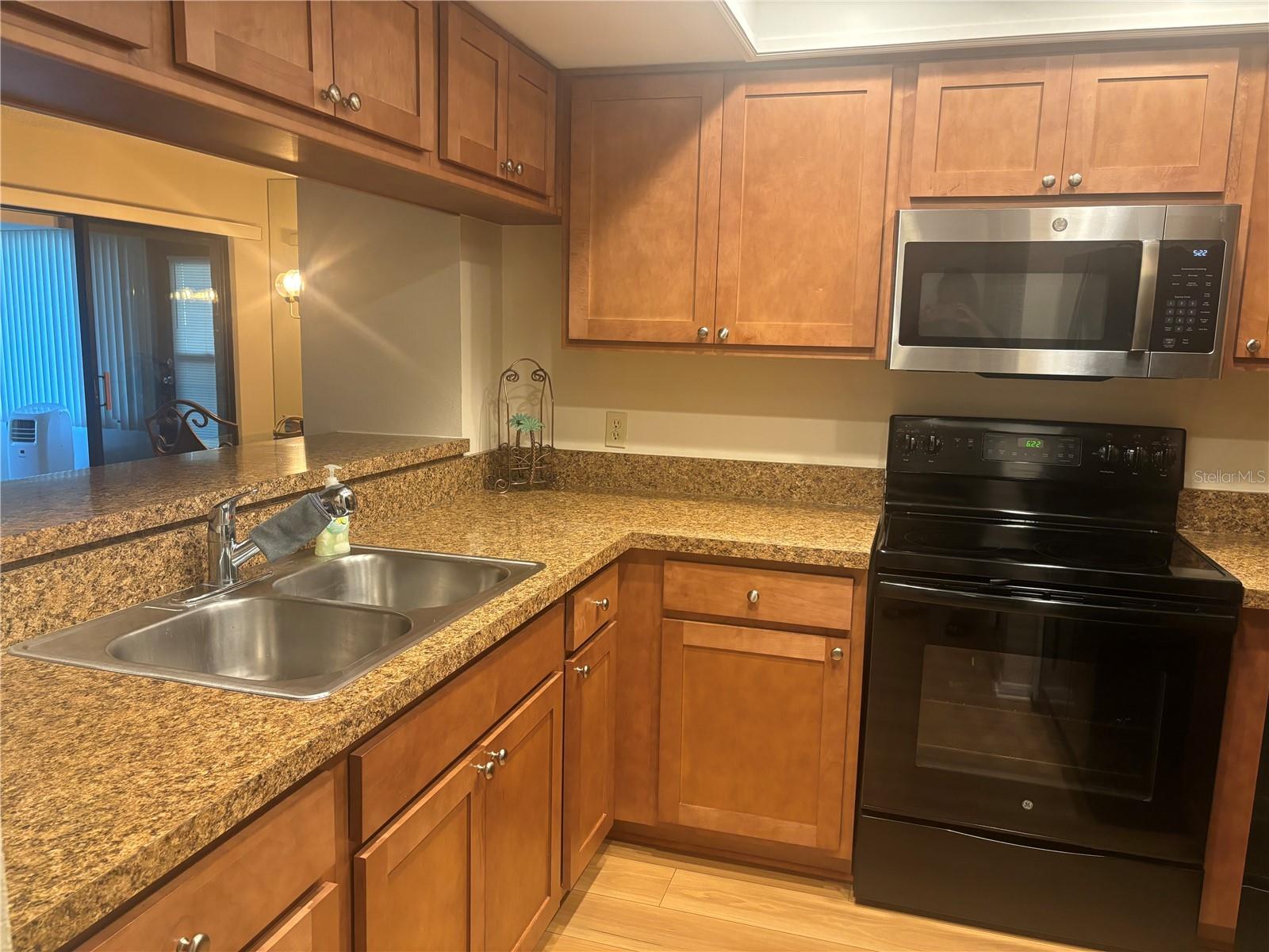 2765 COUNTRYSIDE BOULEVARD 106