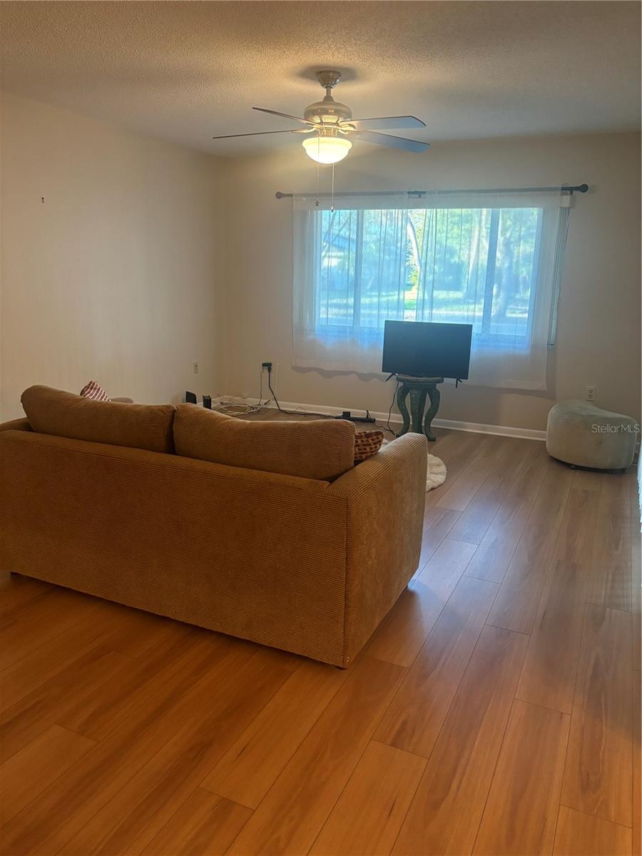 2765 COUNTRYSIDE BOULEVARD 106