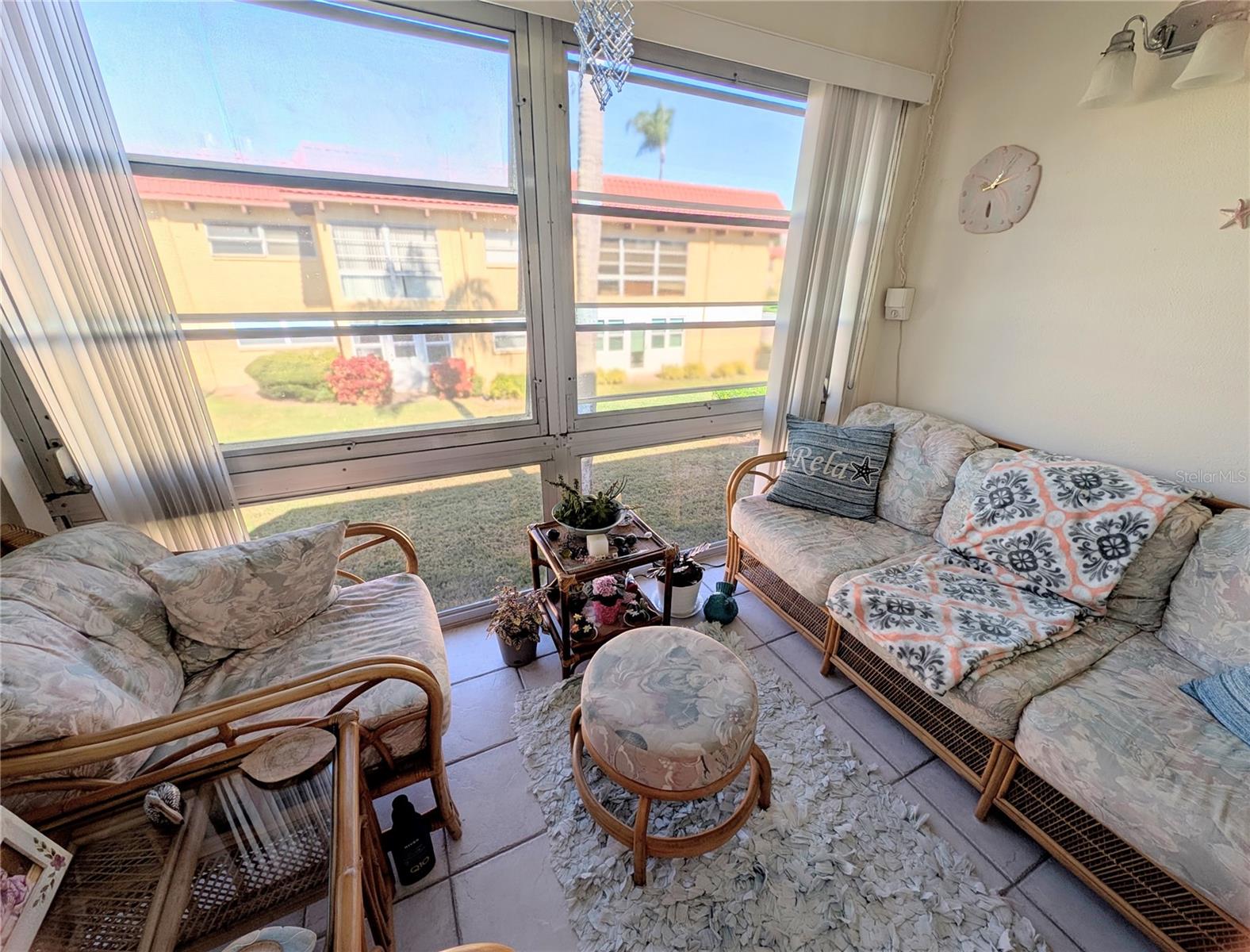 PENNWOOD MANOR - Residential