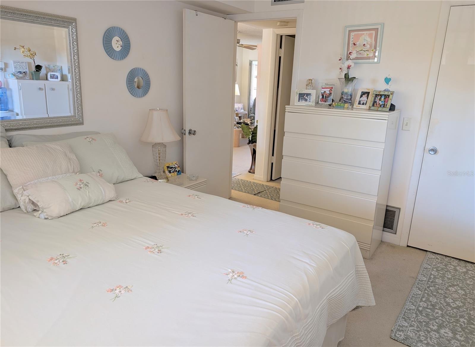 PENNWOOD MANOR - Residential