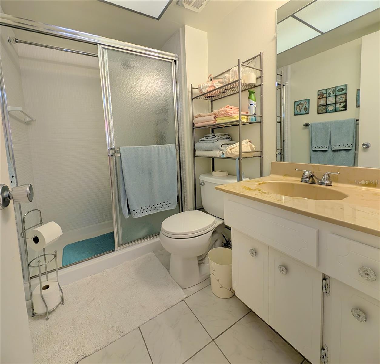 PENNWOOD MANOR - Residential