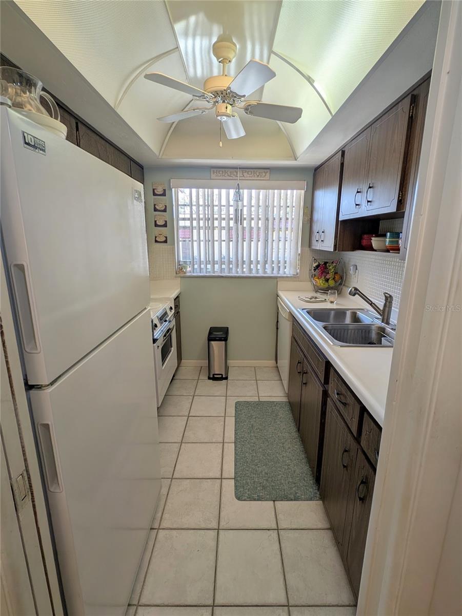 PENNWOOD MANOR - Residential