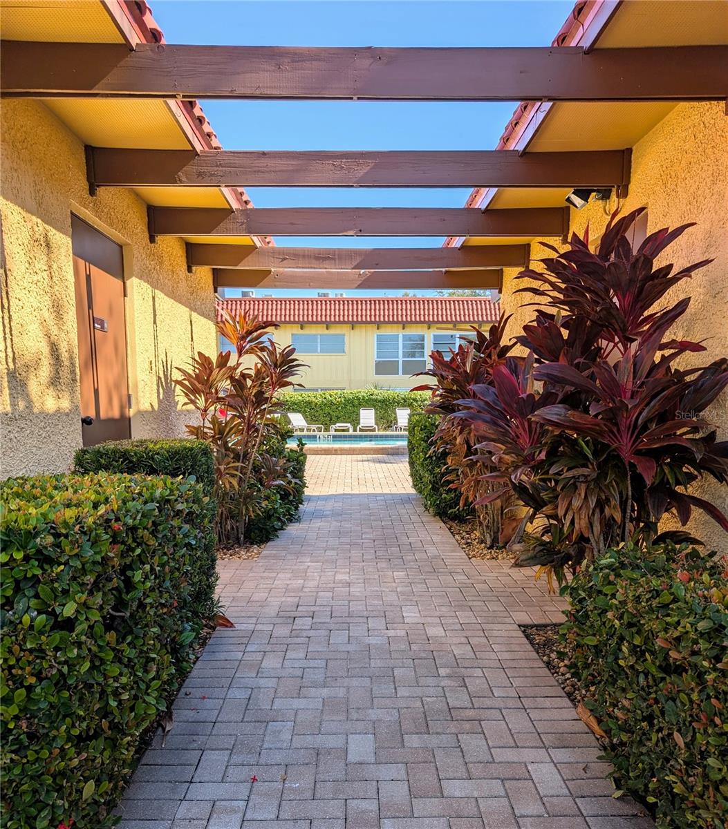 PENNWOOD MANOR - Residential