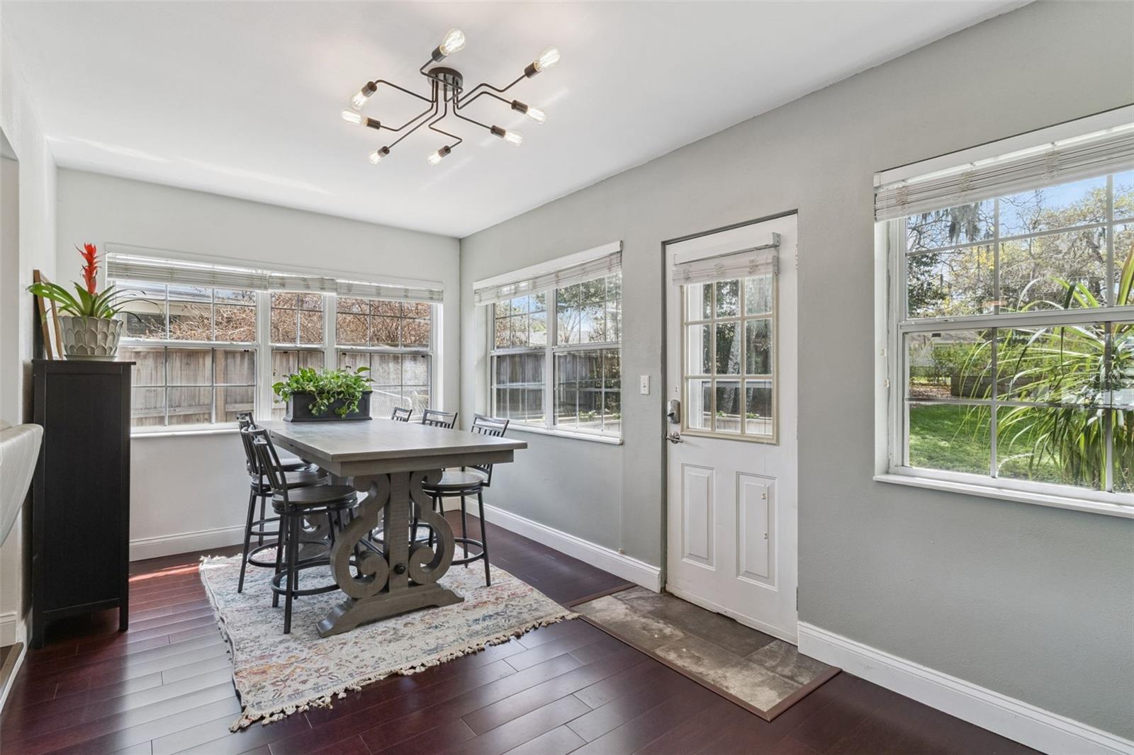 SKYCREST - Residential