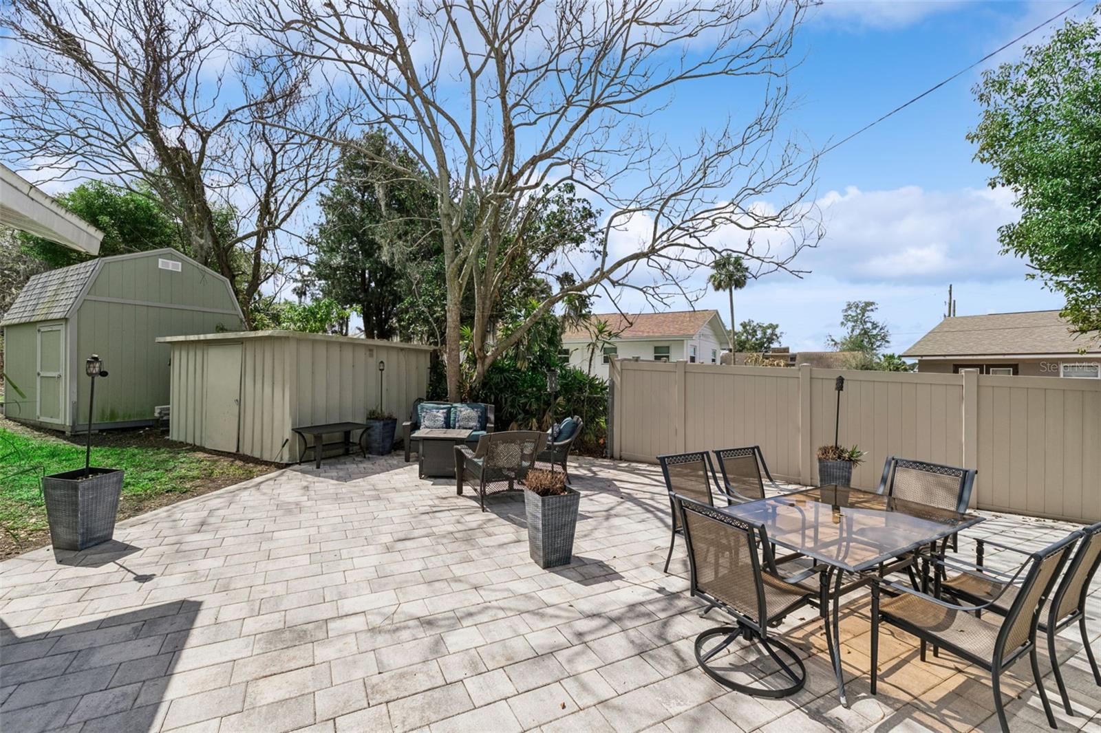 SKYCREST - Residential